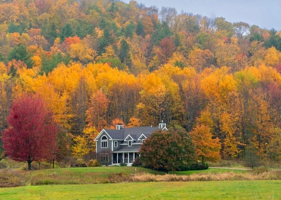 paisaje con casa en vermont